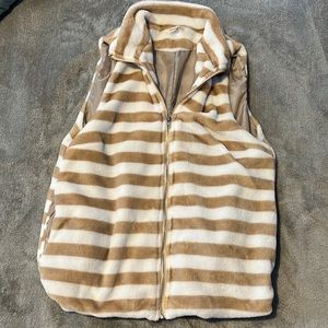Tan and white vest size L womens